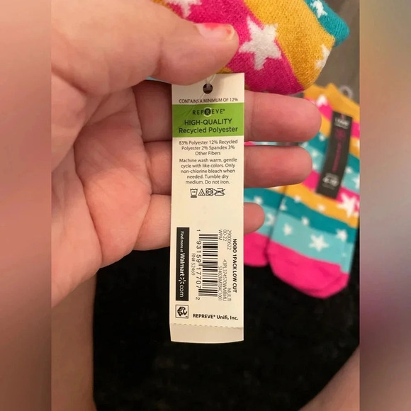 No boundaries women’s multi color with stars low cut socks bundle - Picture 2 of 3